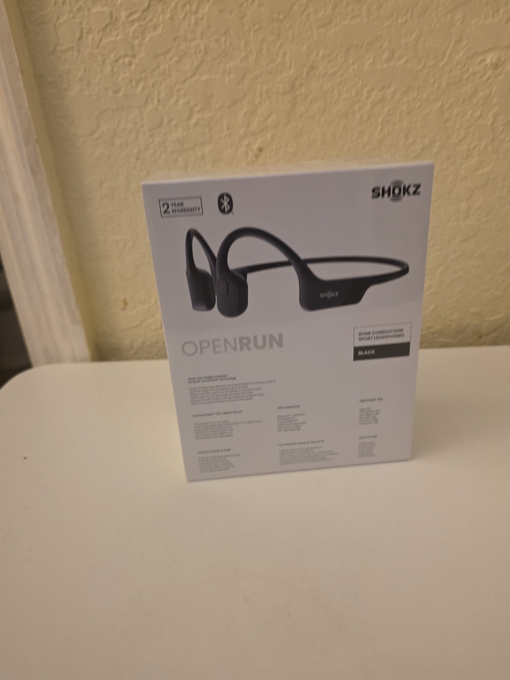 Shokz OpenRun Bone Conduction Headphones - Black - Picture 4 of 4